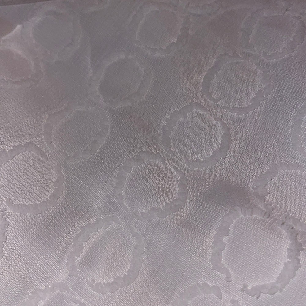 Lightweight King comforter with pillow shams